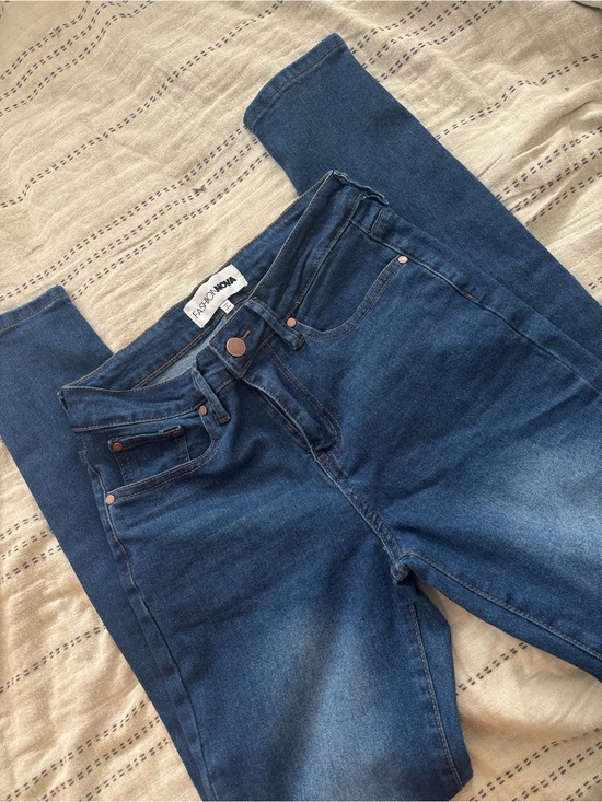 Fashion Nova Denim - 3/9$ ✨Fashion Nova Dark Wash Skinny Jeans Size 5 | Low-Mid Rise Stretch Denim